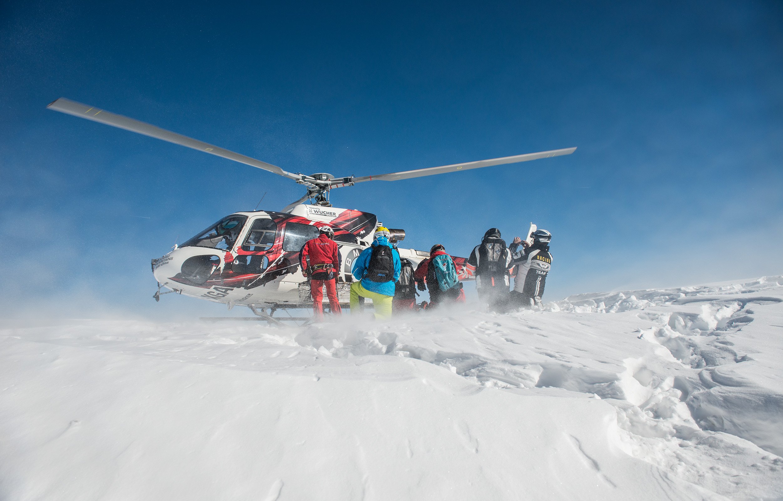 Sign up for guided heli skiing trips for beginners and experienced heliskiers